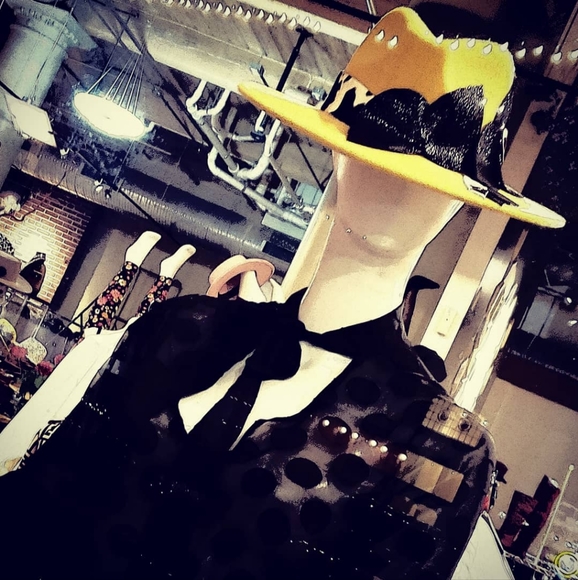 Yellow Panama Hat w/Leather Trim - Picture 5 of 10